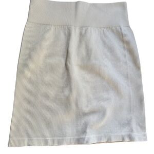 Elegant Cream Ribbed Skirt